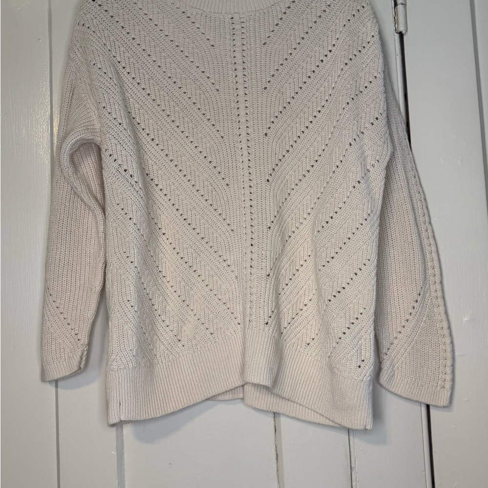L.L. Bean Women's Light Cream Crew Neck Sweater
